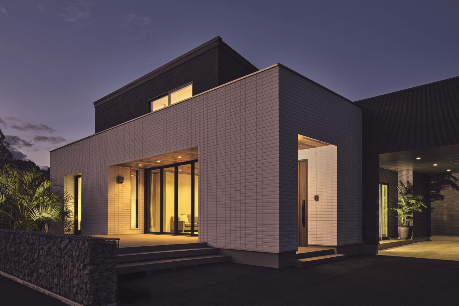 ユニバーサルホーム(株式会社TOPHOME)